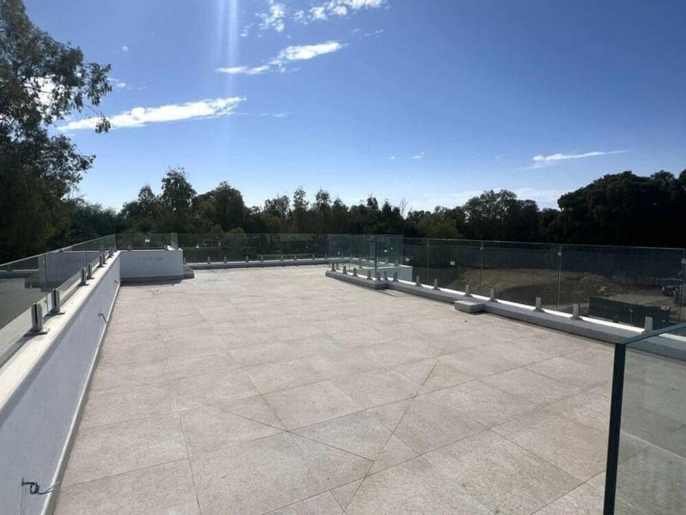 5 soverom Villa til salgs i Estepona med svømmebasseng garasje - € 2 000 000 (Ref: 9503696)