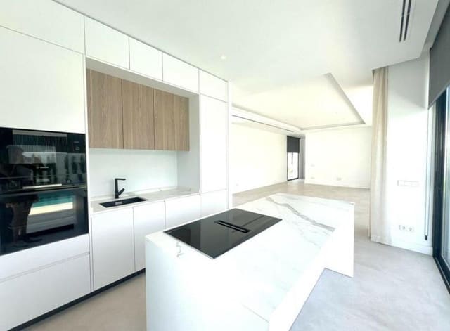 5 slaapkamer Villa te koop in Nueva Atalaya, Estepona met zwembad garage - € 2.000.000 (Ref: 9503696)