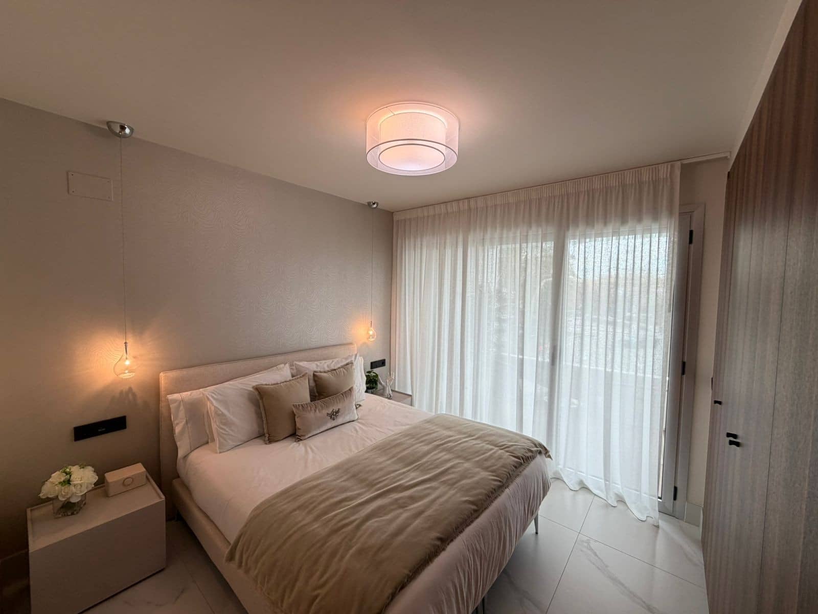 3 bedroom Apartment for rent in San Pedro de Alcantara with pool garage - € 5,500 (Ref: 9503698)