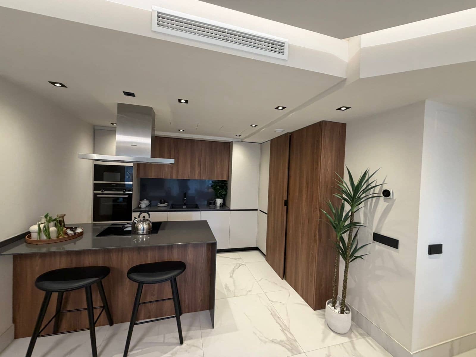 3 bedroom Apartment for rent in San Pedro de Alcantara with pool garage - € 5,500 (Ref: 9503698)