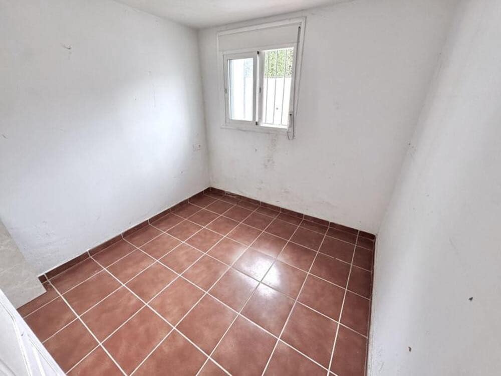 5 bedroom Villa for sale in Nueva Andalucia with pool garage - € 1,695,000 (Ref: 9503699)