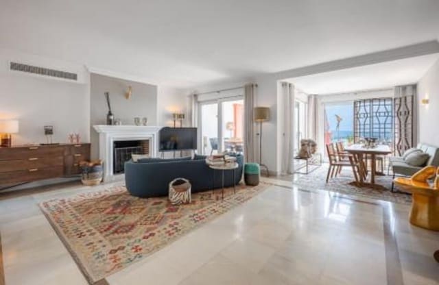 4 soveværelse Lejlighed til salg i Monte Halcones, Benahavís med swimmingpool garage - € 875.000 (Ref: 9508057)