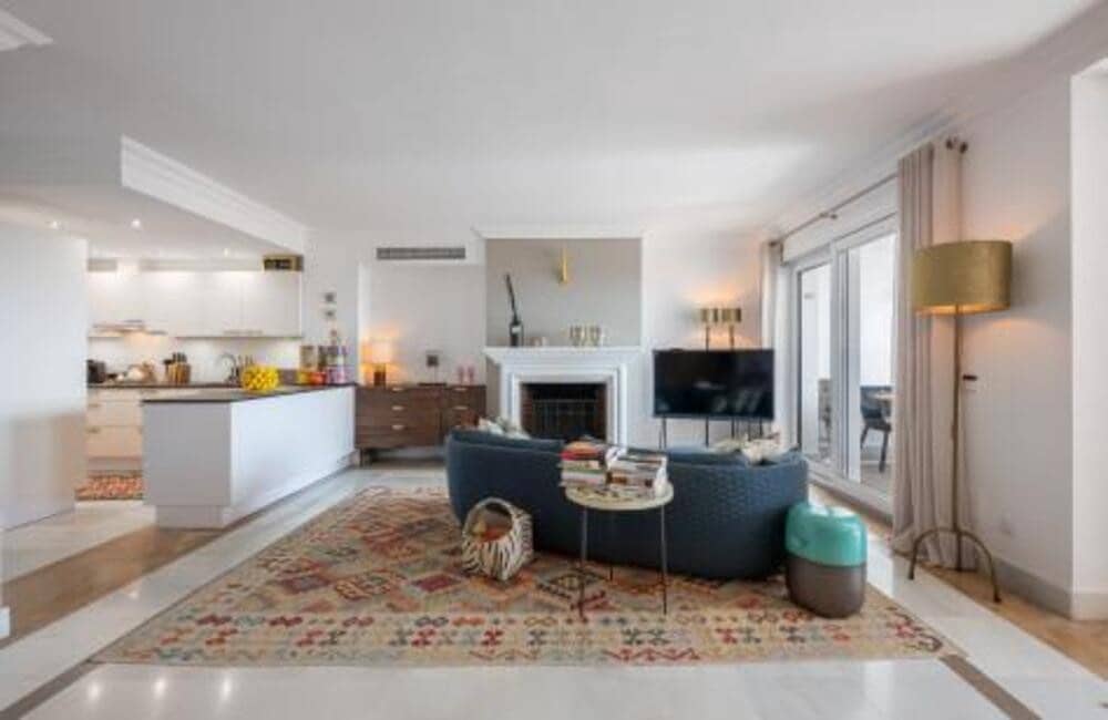 4 bedroom Apartment for sale in Monte Halcones with pool garage - € 875,000 (Ref: 9508057)