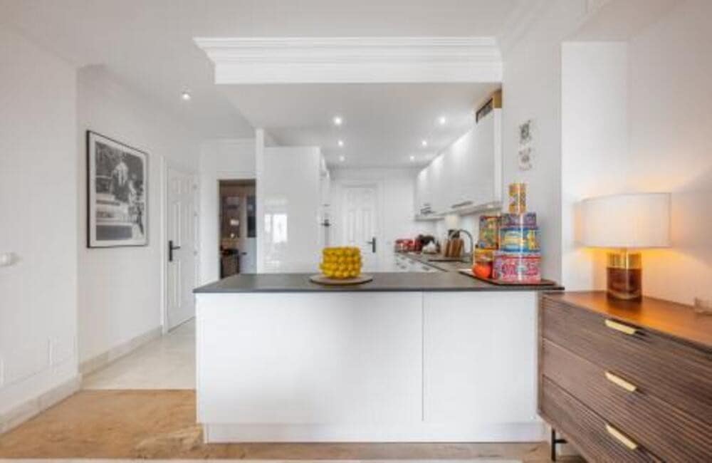 4 bedroom Apartment for sale in Monte Halcones with pool garage - € 875,000 (Ref: 9508057)