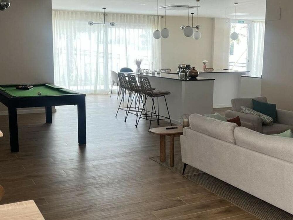 4 Zimmer Haus zu verkaufen in Mijas Costa mit Pool Garage - 900.000 € (Ref: 9508058)
