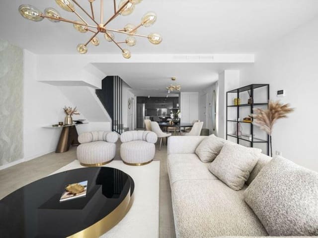 Casa de 4 habitaciones en El Faro de Calaburra - Chaparral, Mijas en venta con piscina garaje - 860.000 € (Ref: 9508058)