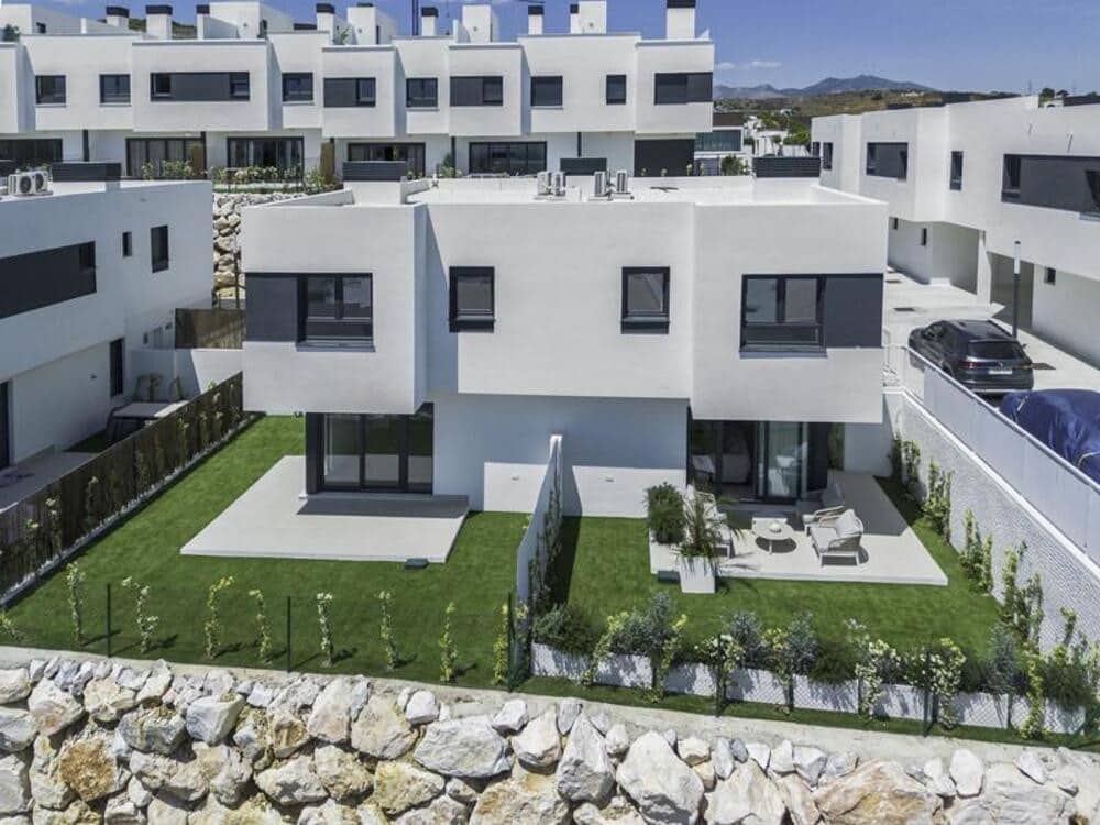 4 chambre Maison de Ville à vendre à Mijas Costa avec piscine garage - 860 000 € (Ref: 9508058)