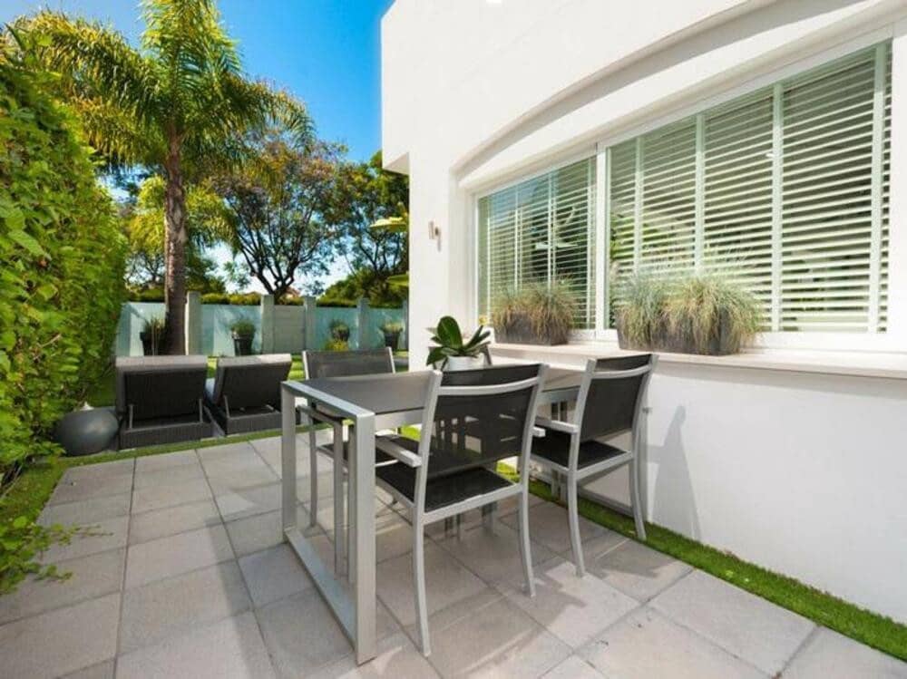 4 sypialnia Dom blizniak na sprzedaż w Guadalmina z basenem garażem - 1 100 000 € (Ref: 9508059)