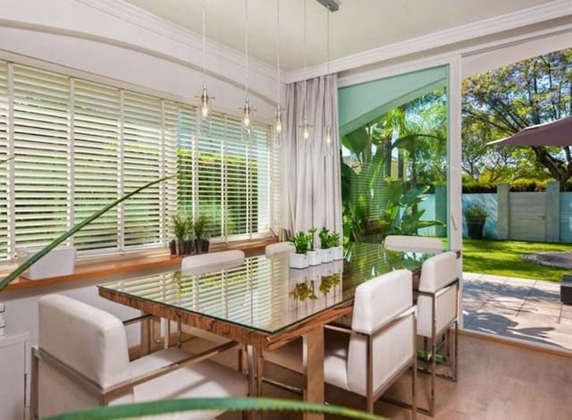 4 soveværelse Semi-Rækkehus til salg i Guadalmina Baja, Marbella med swimmingpool garage - € 1.100.000 (Ref: 9508059)
