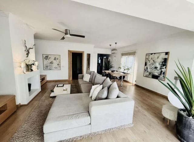 4 soveværelse Semi-Rækkehus til salg i Guadalmina Baja, Marbella med swimmingpool garage - € 1.100.000 (Ref: 9508059)