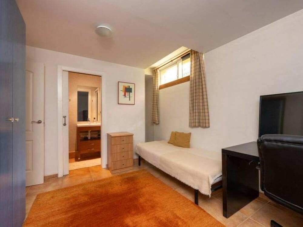 5 sypialnia Willa na sprzedaż w Marbella z basenem garażem - 1 100 000 € (Ref: 9508060)