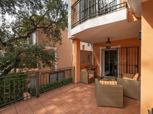 5 sypialnia Willa na sprzedaż w Elviria, Marbella z basenem garażem - 1 100 000 € (Ref: 9508060)