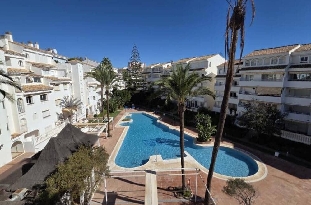 3 sovrum Takvåning till salu i Marbella med pool garage - 825 000 € (Ref: 9508061)