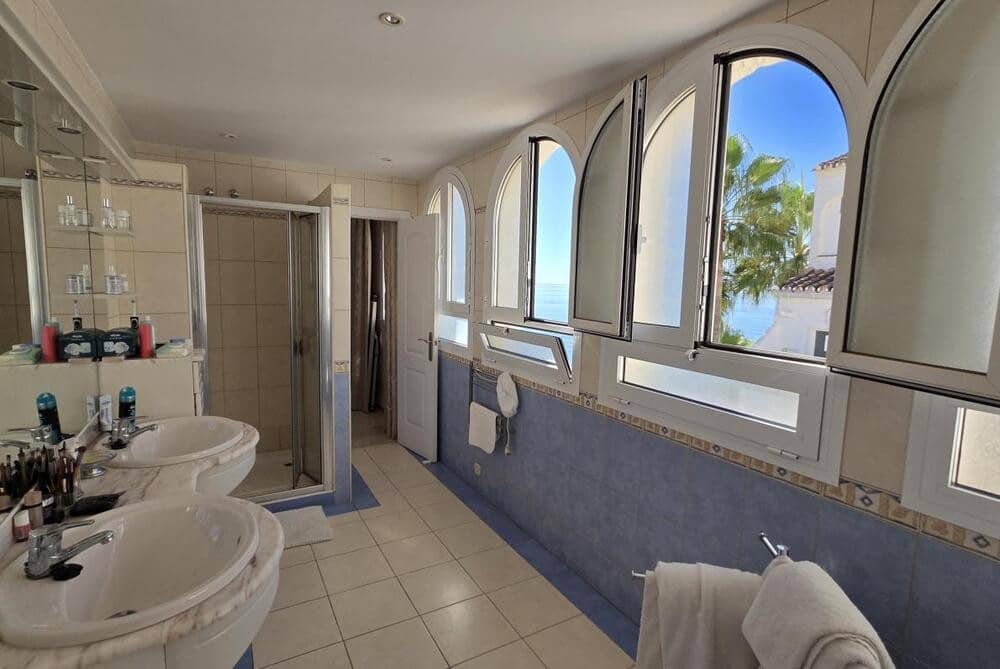 3 sovrum Takvåning till salu i Marbella med pool garage - 825 000 € (Ref: 9508061)