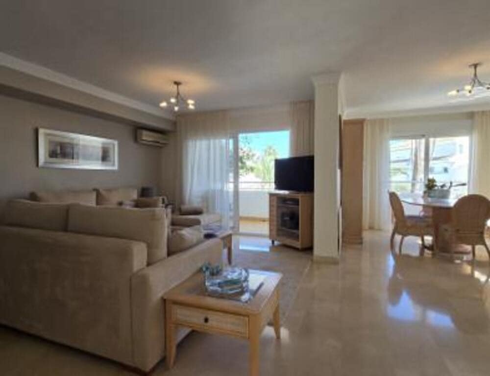 3 sovrum Takvåning till salu i Marbella med pool garage - 825 000 € (Ref: 9508061)