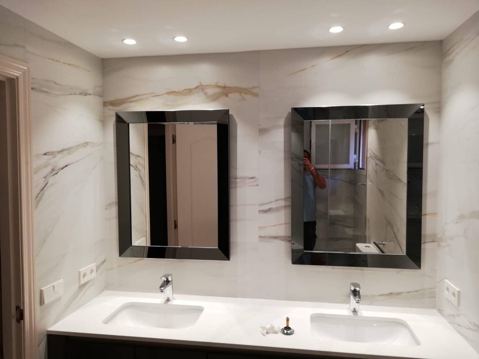 2 sypialnia Penthouse do wynajęcia w Marbella z basenem garażem - 2 800 € (Ref: 9511896)