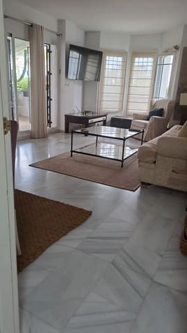 2 makuuhuone Huoneisto vuokrattavana paikassa La Dama de Noche - La Alzambra, Marbella mukana uima-altaan 
autotalli - 1 800 € (Ref: 9511897)