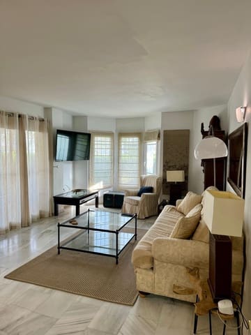 2 makuuhuone Huoneisto vuokrattavana paikassa La Dama de Noche - La Alzambra, Marbella mukana uima-altaan 
autotalli - 1 800 € (Ref: 9511897)