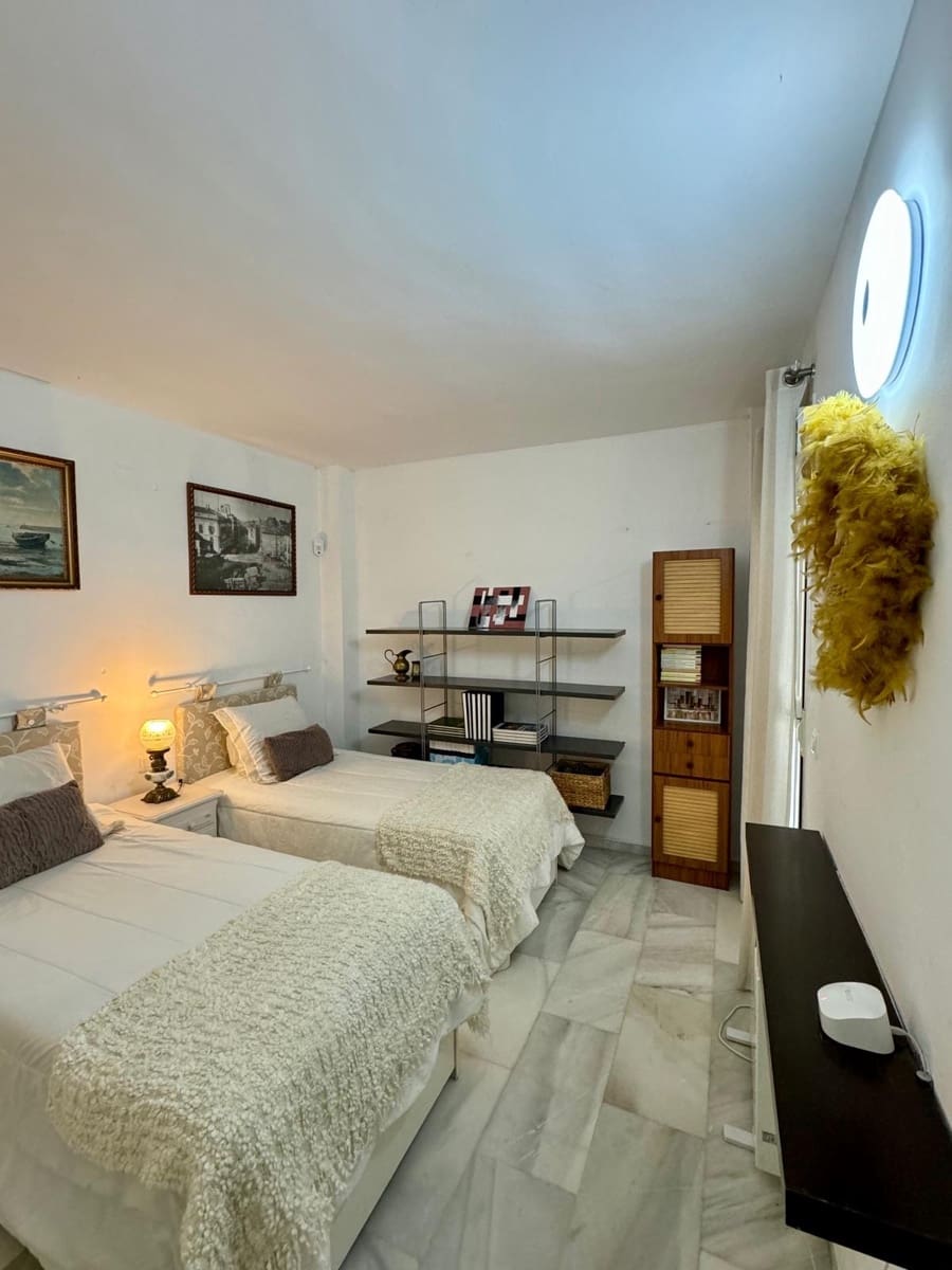 2 makuuhuone Huoneisto vuokrattavana paikassa Marbella mukana uima-altaan 
autotalli - 1 800 € (Ref: 9511897)