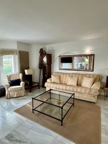 2 makuuhuone Huoneisto vuokrattavana paikassa La Dama de Noche - La Alzambra, Marbella mukana uima-altaan 
autotalli - 1 800 € (Ref: 9511897)