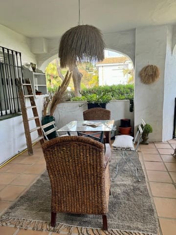 2 makuuhuone Huoneisto vuokrattavana paikassa La Dama de Noche - La Alzambra, Marbella mukana uima-altaan 
autotalli - 1 800 € (Ref: 9511897)