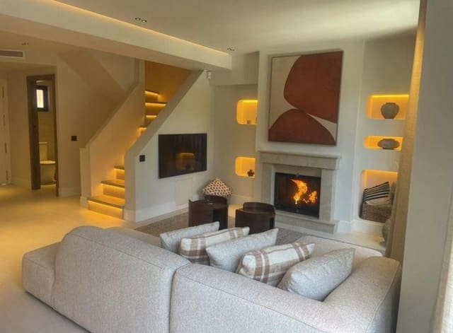 4 Zimmer Haus zu verkaufen in San Pedro de Alcántara Pueblo, Marbella mit Pool Garage - 1.350.000 € (Ref: 9511898)