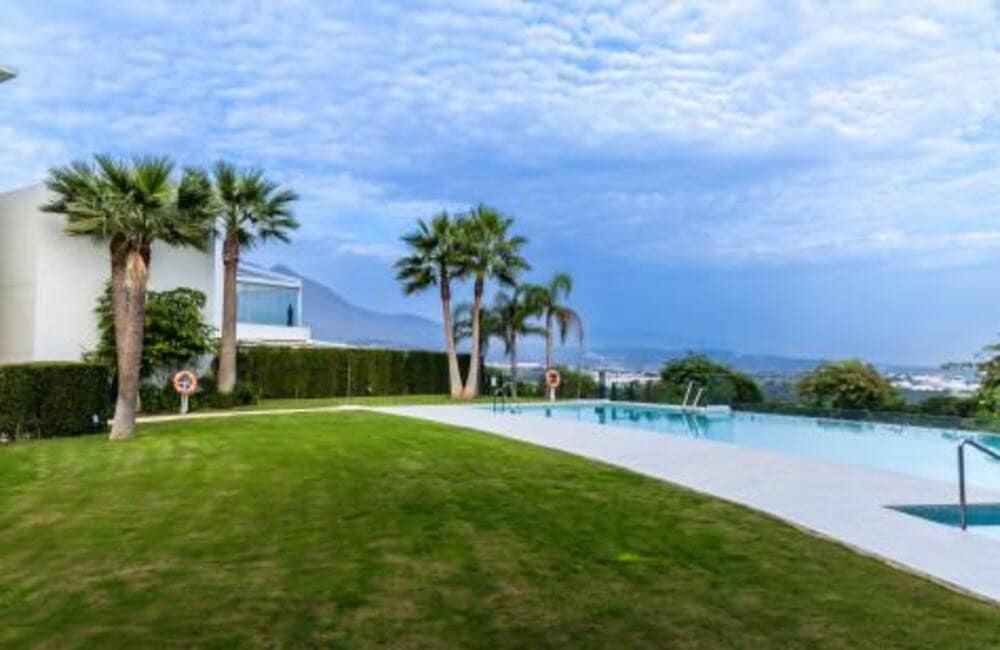 3 bedroom Townhouse for sale in Casares with pool garage - € 795,000 (Ref: 9511900)