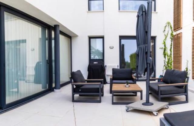 3 chambre Maison de Ville à vendre à Casares Golf - Casares del Sol, Casares avec piscine garage - 890 000 € (Ref: 9511900)