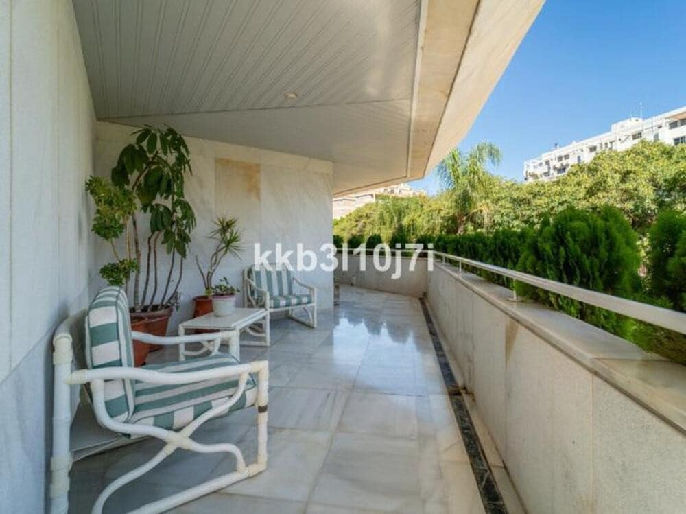 4 soveværelse Lejlighed til salg i Marbella med swimmingpool garage - € 2.650.000 (Ref: 9511902)