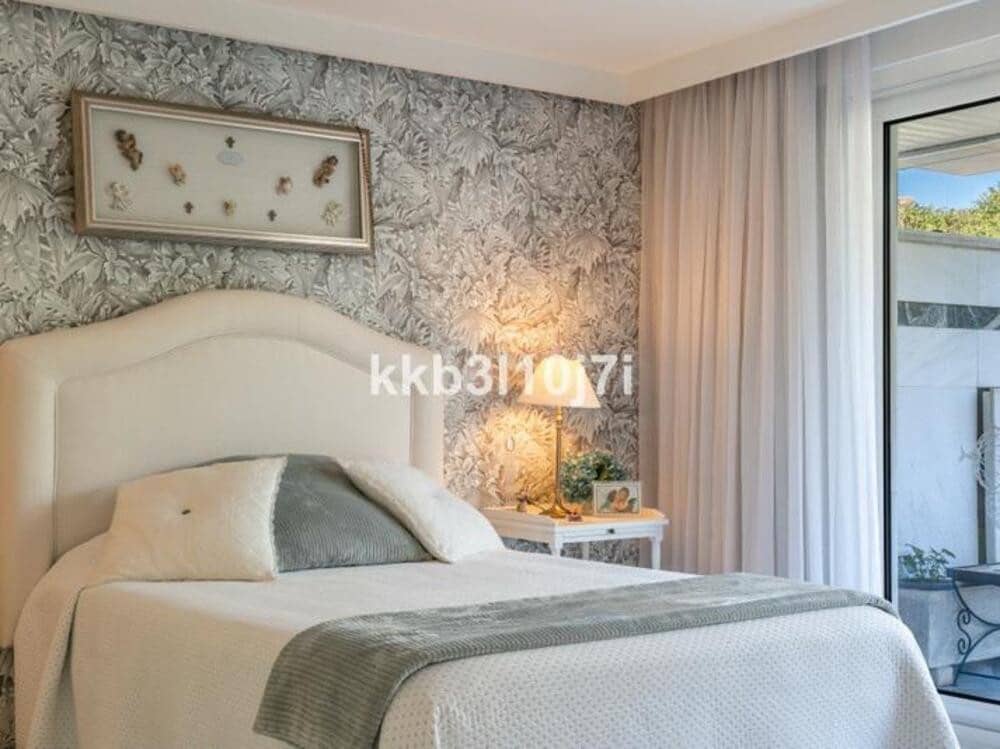 4 soverom Leilighet til salgs i Marbella med svømmebasseng garasje - € 2 650 000 (Ref: 9511902)