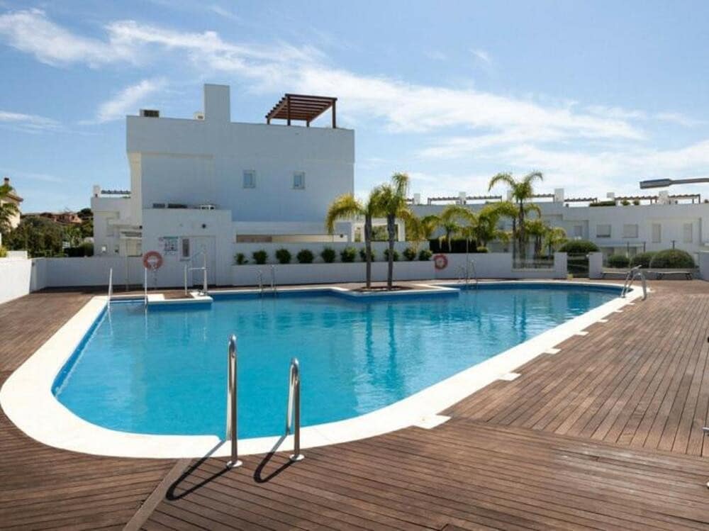 4 Zimmer Doppelhaus zu verkaufen in Calahonda mit Pool - 820.000 € (Ref: 9511903)