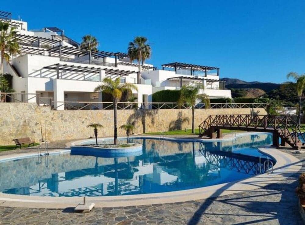 3 soveværelse Lejlighed til leje i Marbella med swimmingpool garage - € 2.900 (Ref: 9518273)