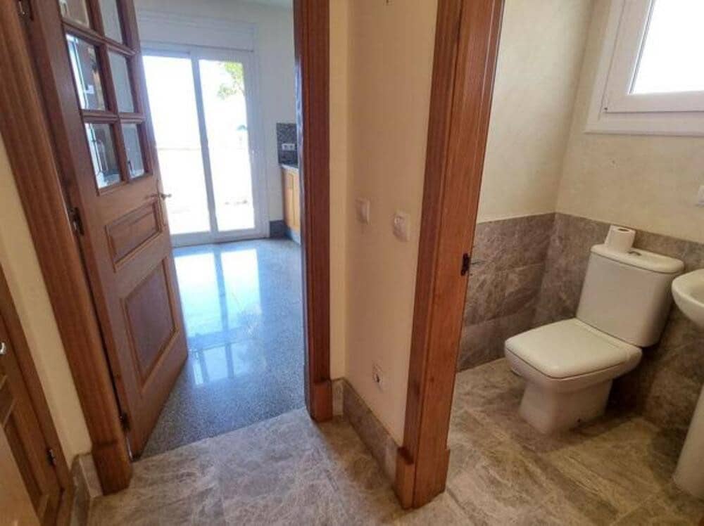 3 soveværelse Lejlighed til leje i Marbella med swimmingpool garage - € 2.900 (Ref: 9518273)