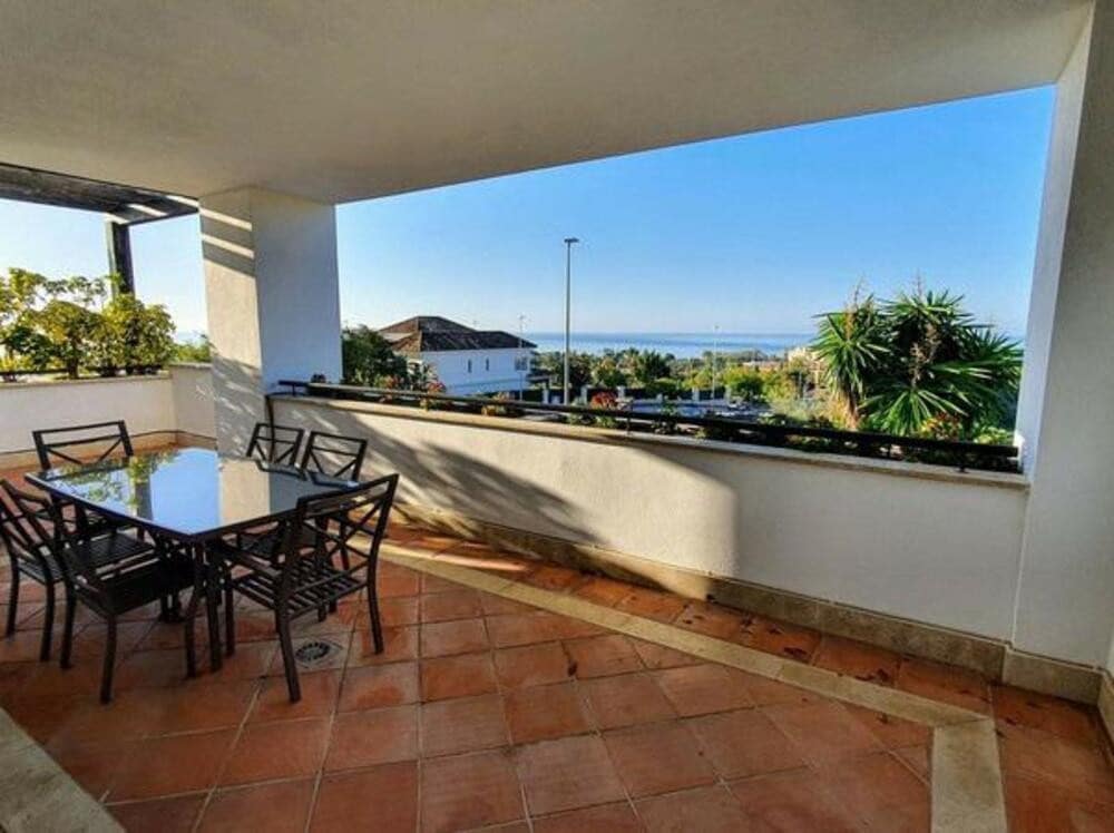 3 soveværelse Lejlighed til leje i Marbella med swimmingpool garage - € 2.900 (Ref: 9518273)
