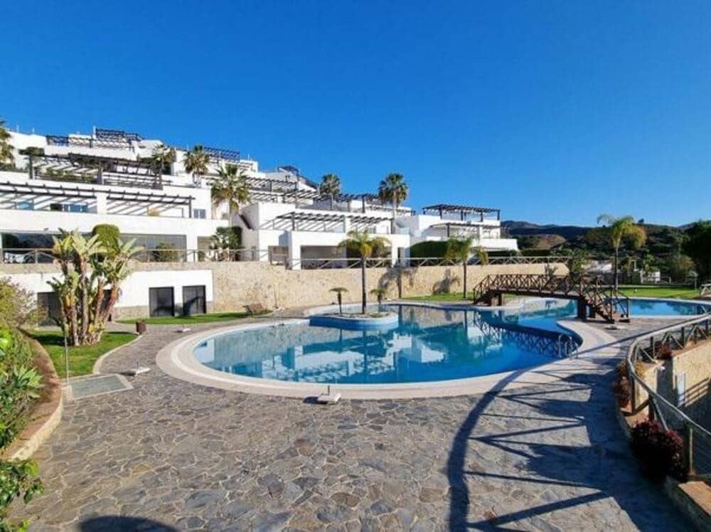 3 soveværelse Lejlighed til leje i Marbella med swimmingpool garage - € 2.900 (Ref: 9518273)