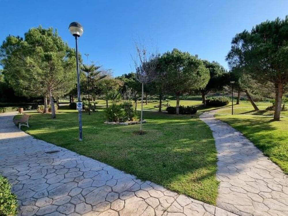 3 soveværelse Lejlighed til leje i Marbella med swimmingpool garage - € 2.900 (Ref: 9518273)