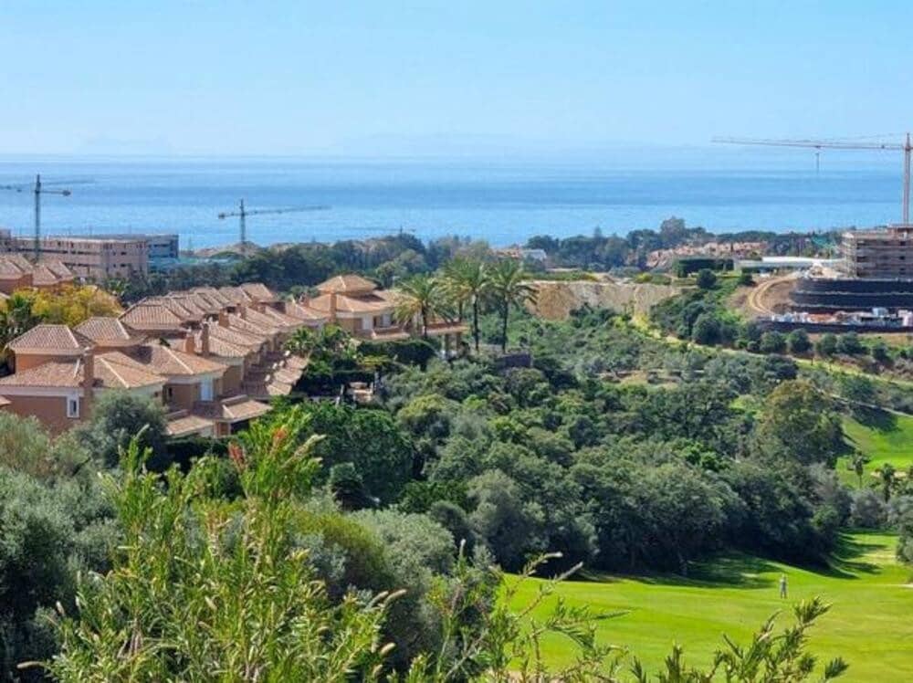 3 soveværelse Lejlighed til leje i Marbella med swimmingpool garage - € 2.900 (Ref: 9518273)