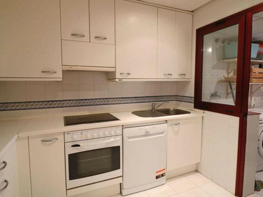 2 soverom Leilighet til salgs i Marbella med svømmebasseng garasje - € 445 000 (Ref: 9518274)