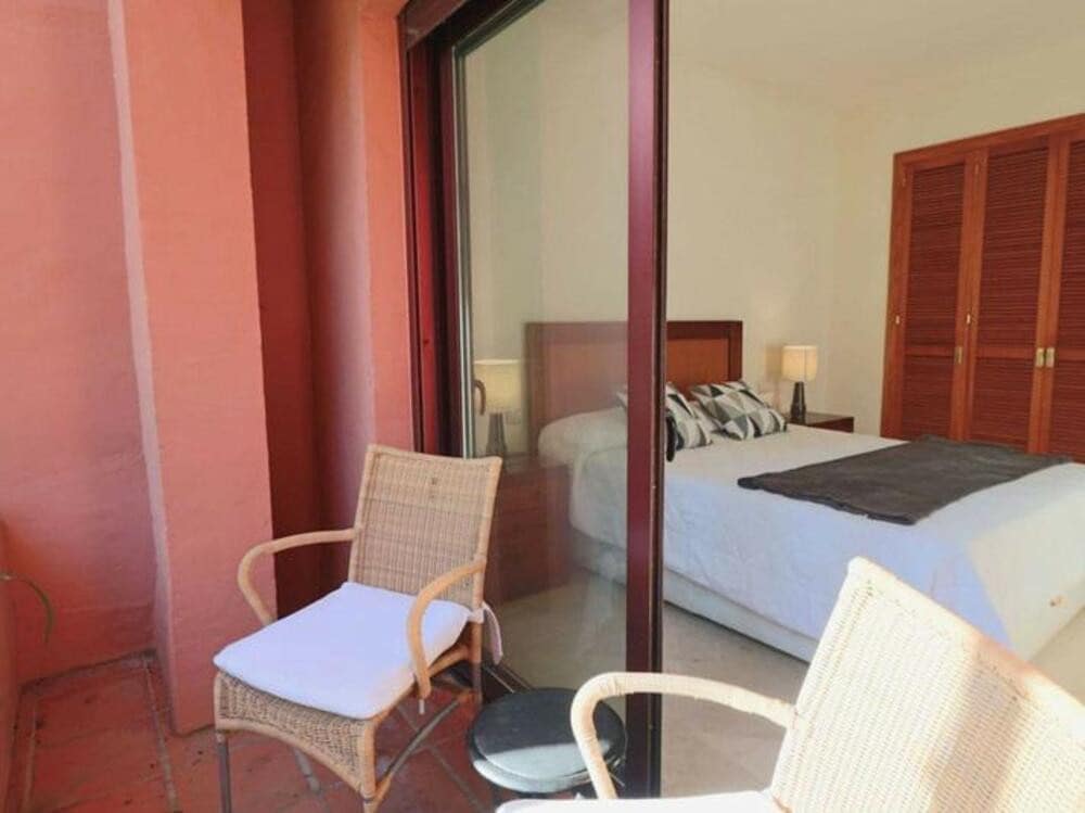 2 soverom Leilighet til salgs i Marbella med svømmebasseng garasje - € 445 000 (Ref: 9518274)