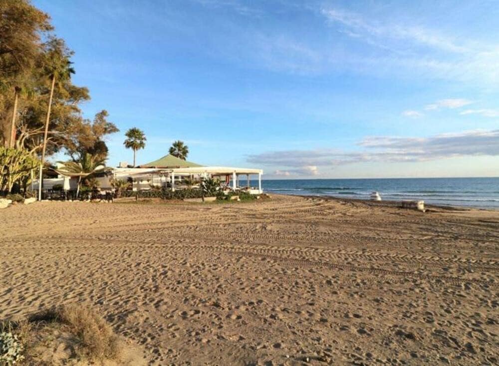 2 soverom Leilighet til salgs i Marbella med svømmebasseng garasje - € 445 000 (Ref: 9518274)