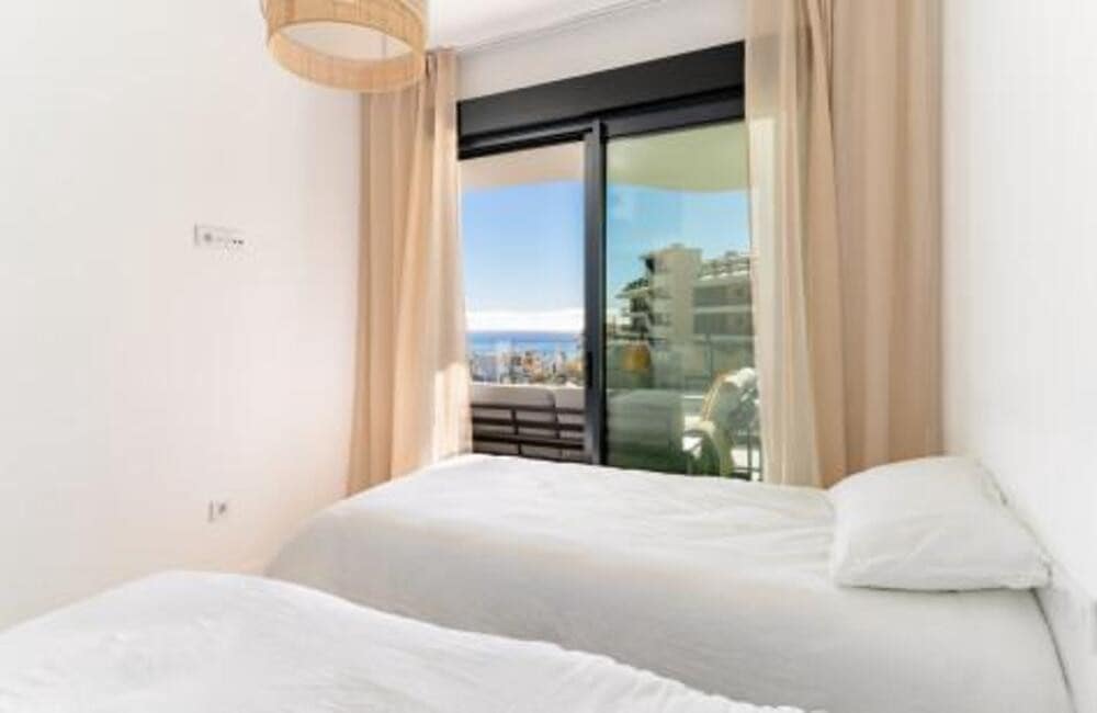 2 makuuhuone Huoneisto vuokrattavana paikassa Fuengirola mukana uima-altaan 
autotalli - 2 500 € (Ref: 9518275)