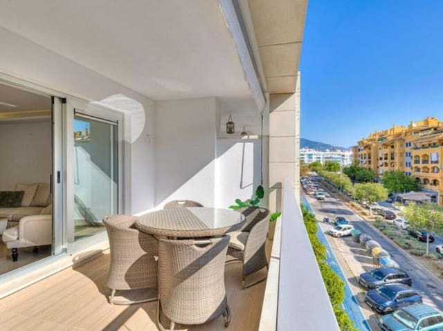 3 chambre Penthouse à vendre à Nueva Alcántara, Marbella avec piscine garage - 600 000 € (Ref: 9518276)