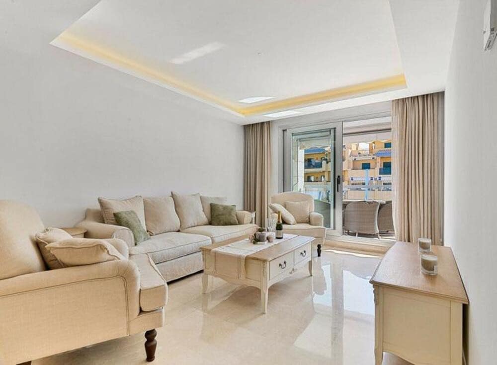 3 chambre Penthouse à vendre à San Pedro de Alcantara avec piscine garage - 600 000 € (Ref: 9518276)