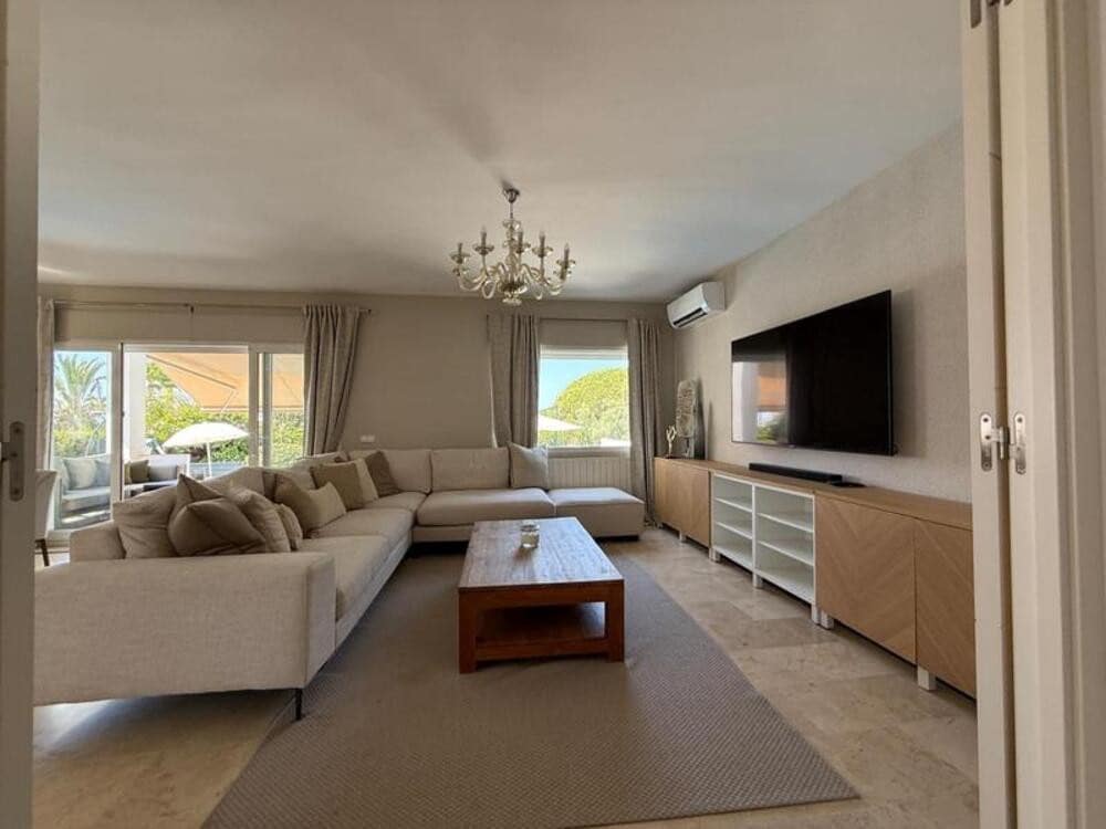 4 camera da letto Villa in vendita in Marbella con piscina garage - 1.355.000 € (Rif: 9518277)