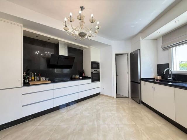 4 camera da letto Villa in vendita in Marbesa, Marbella con piscina garage - 1.355.000 € (Rif: 9518277)