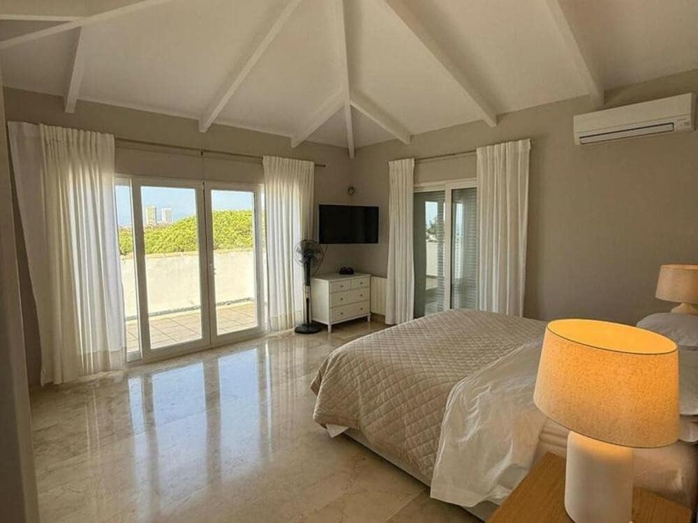 4 camera da letto Villa in vendita in Marbella con piscina garage - 1.355.000 € (Rif: 9518277)