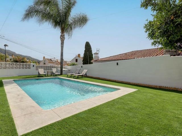 6 soveværelse Villa til salg i Playa Bajadilla - Puertos, Marbella med swimmingpool garage - € 1.500.000 (Ref: 9518278)