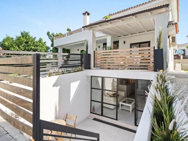 6 slaapkamer Villa te koop in Playa Bajadilla - Puertos, Marbella met zwembad garage - € 1.400.000 (Ref: 9518278)