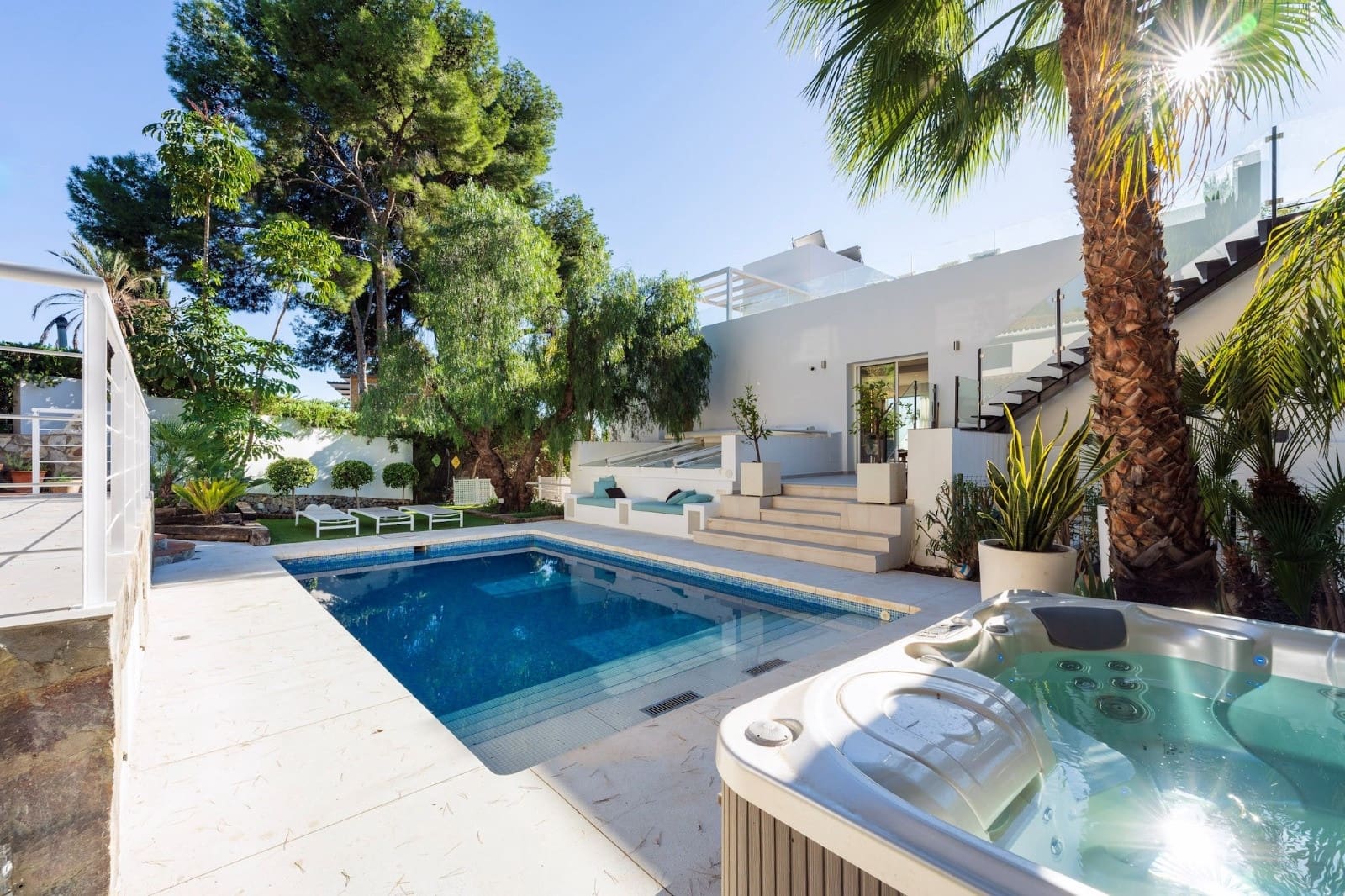5 soverom Villa til salgs i Marbella med svømmebasseng garasje - € 2 350 000 (Ref: 9523776)