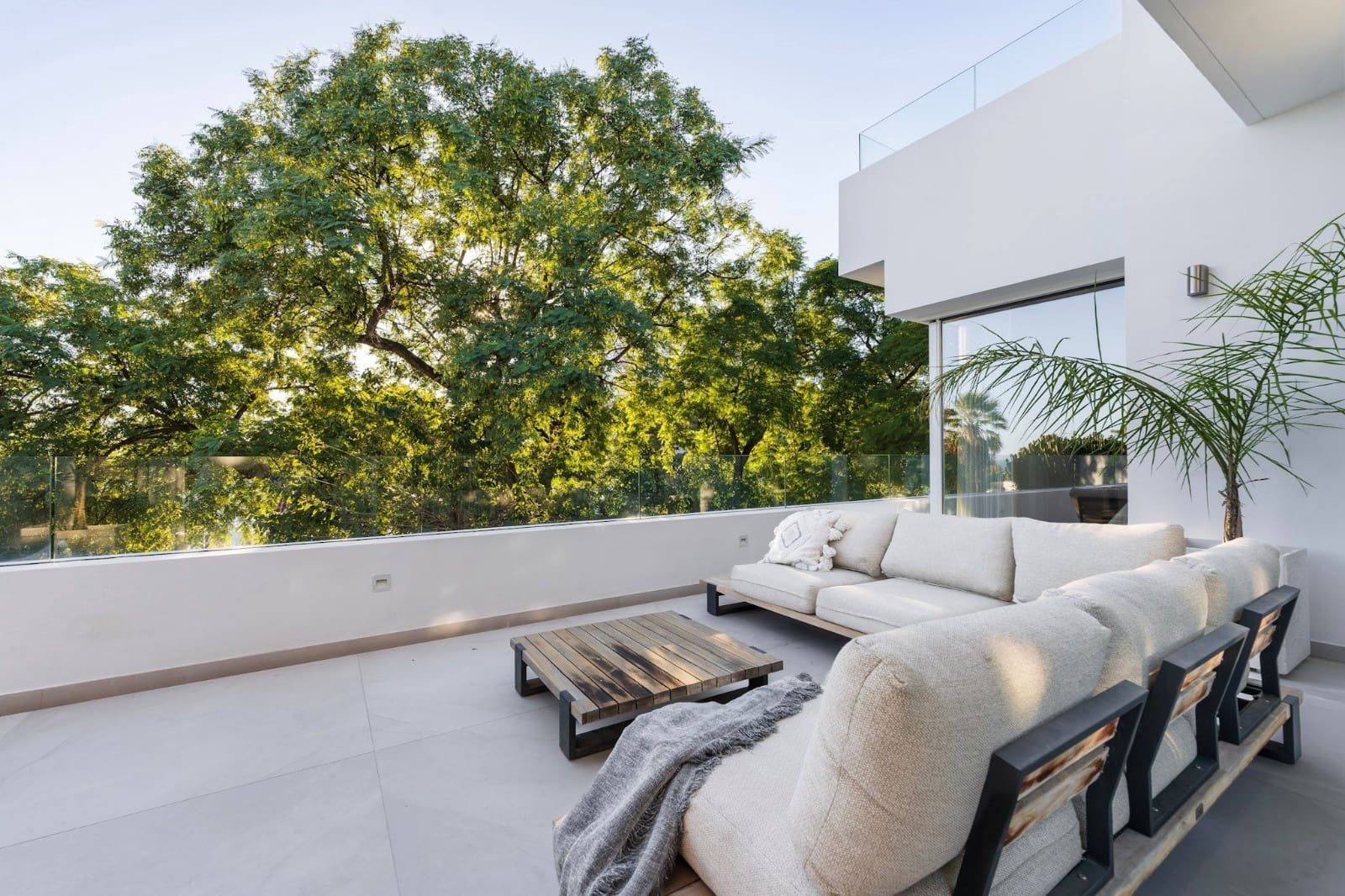 5 soverom Villa til salgs i Marbella med svømmebasseng garasje - € 2 350 000 (Ref: 9523776)